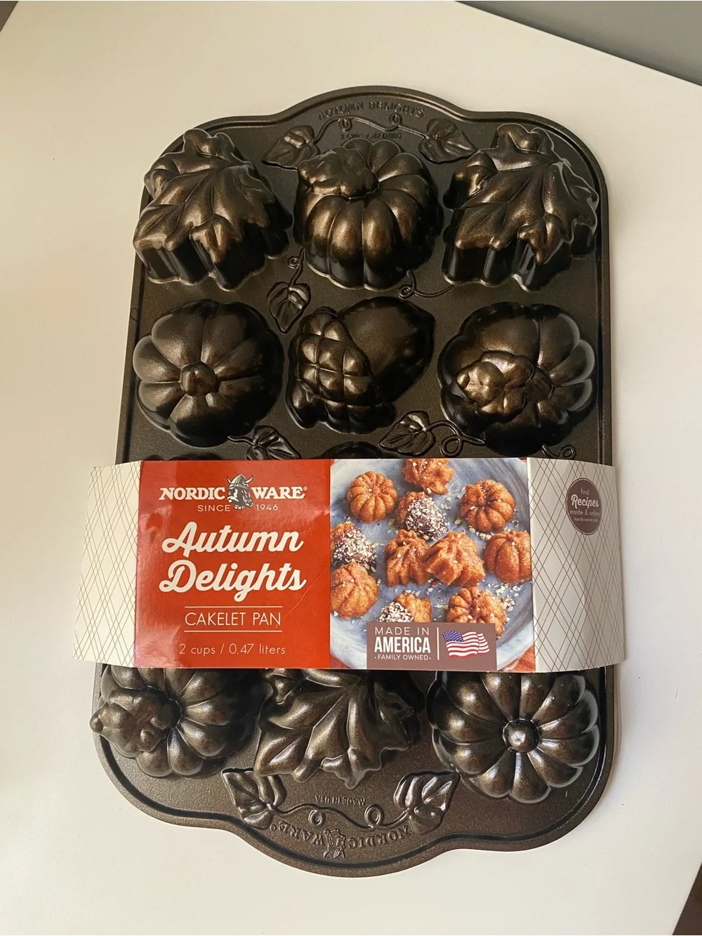 Nordic Ware Autumn Delights Cakelet Pan pumpkin 🍂🍁